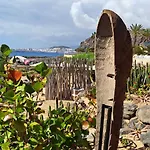 Casa Jardina *